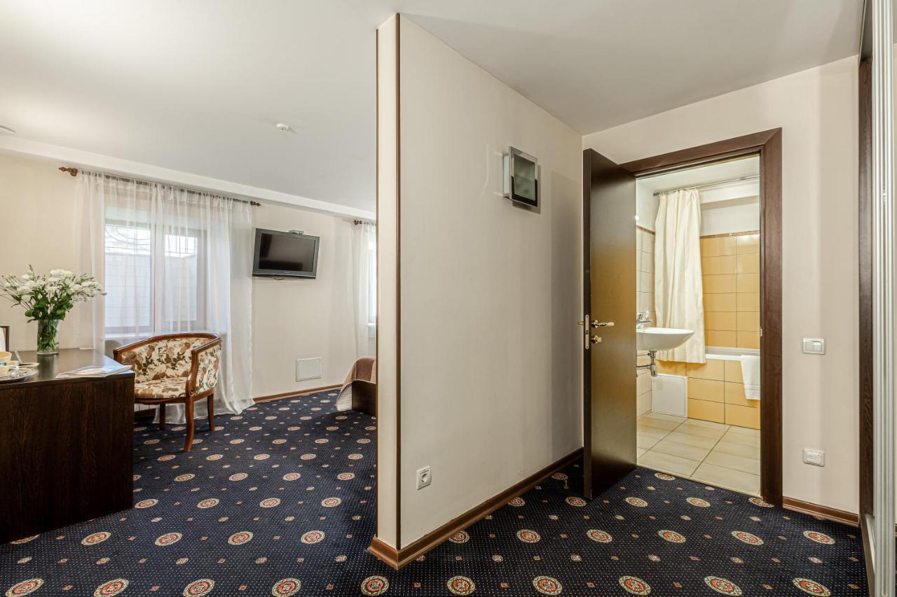 Incognito Boutique Hotel Kiev Ngoại thất bức ảnh