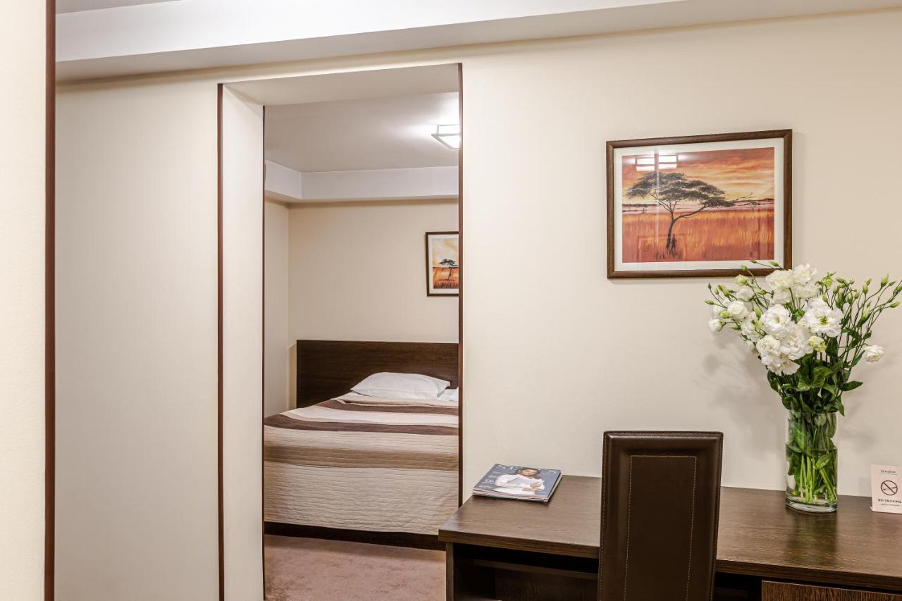 Incognito Boutique Hotel Kiev Ngoại thất bức ảnh