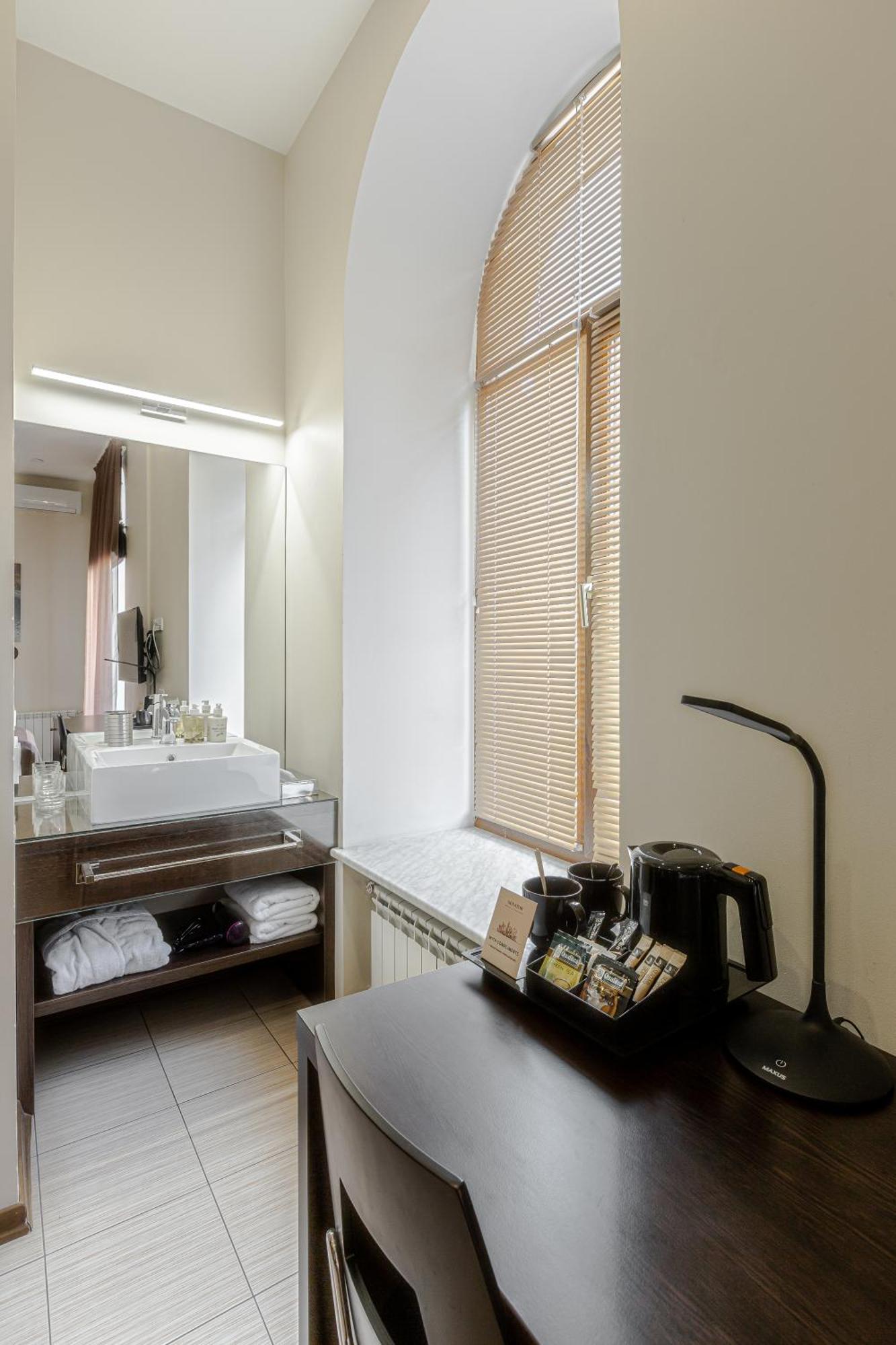 Incognito Boutique Hotel Kiev Ngoại thất bức ảnh